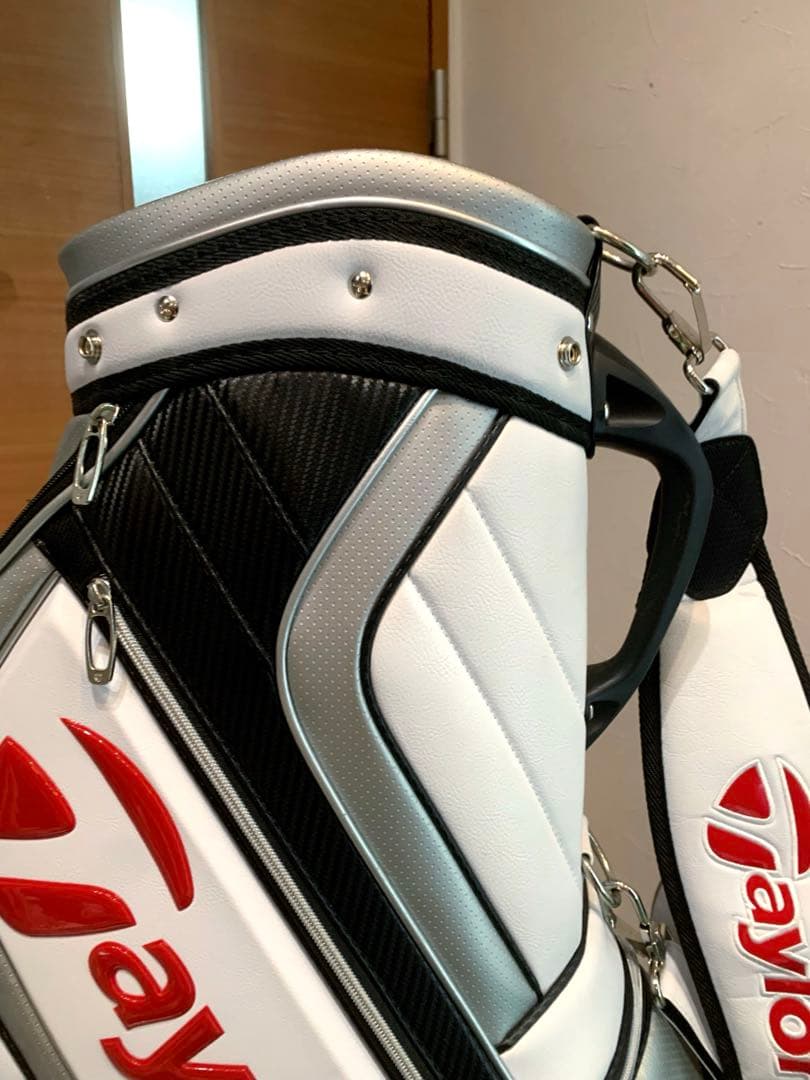 希少　完売　テーラーメイド　キャディバッグ　スタンダード