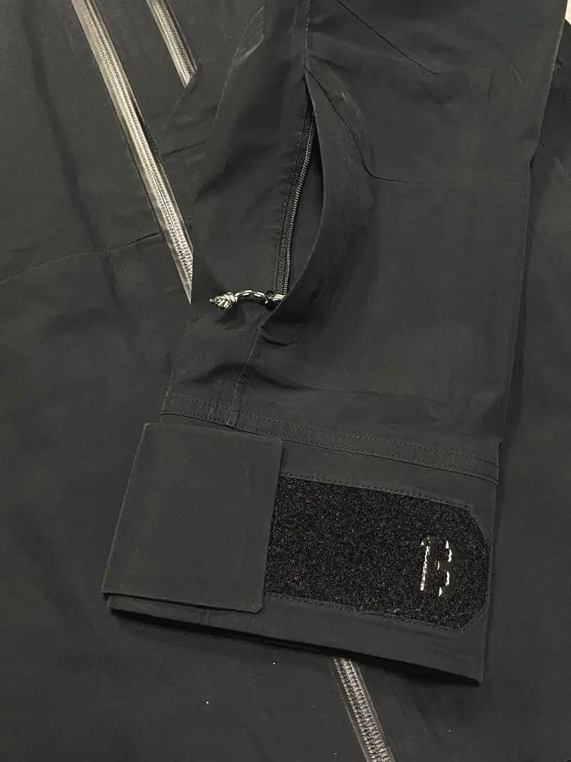 バートン ゴアテックス マウンテンパーカ 黒 Mスノボジャケット スノーウェア