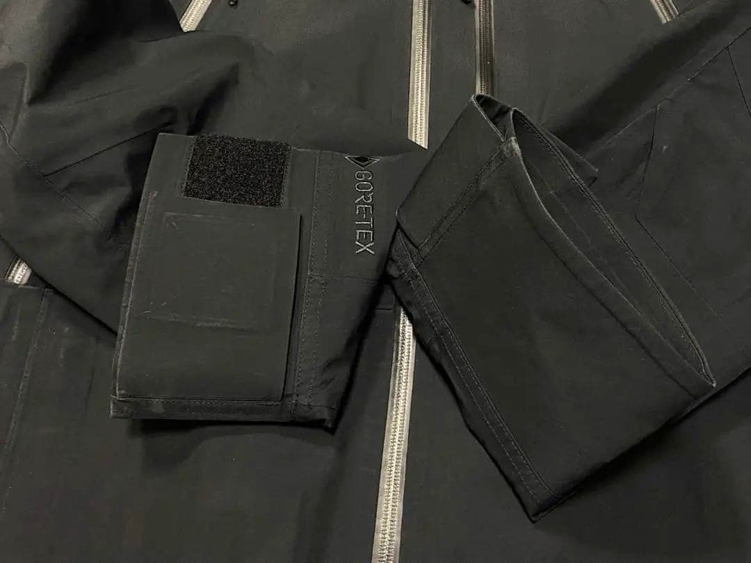 バートン ゴアテックス マウンテンパーカ 黒 Mスノボジャケット スノーウェア