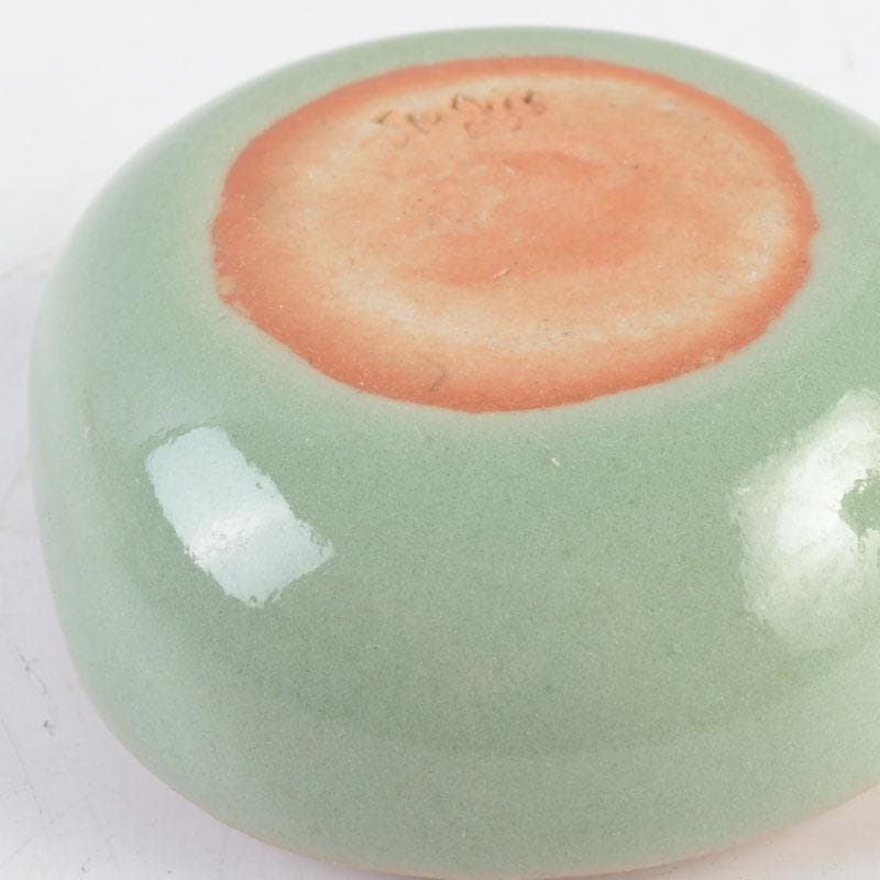 茶道具　真清水蔵六造　青磁　袋鼠香合　共布共箱　V　9725