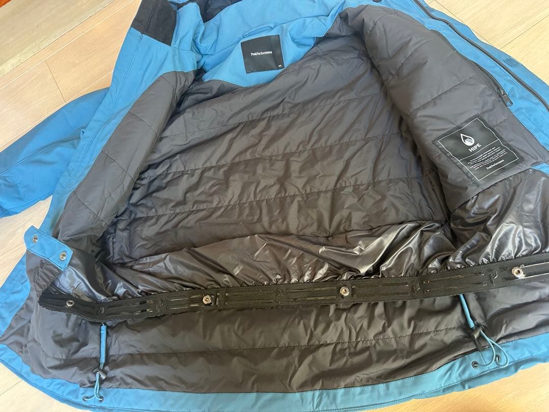 e569☆ESTIVO ゴールドウインスノースキーウェア Lサイズ 上下セット