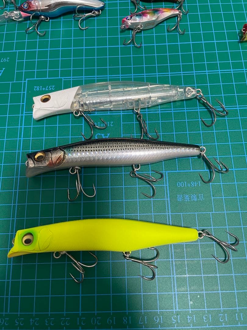 Blue Blue（ブローウィン、アイザーなど）カゲロウ　シーバスルアー