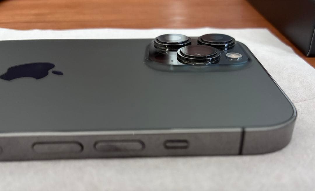 iPhone 13 Pro Max 128GBグラファイト 本体