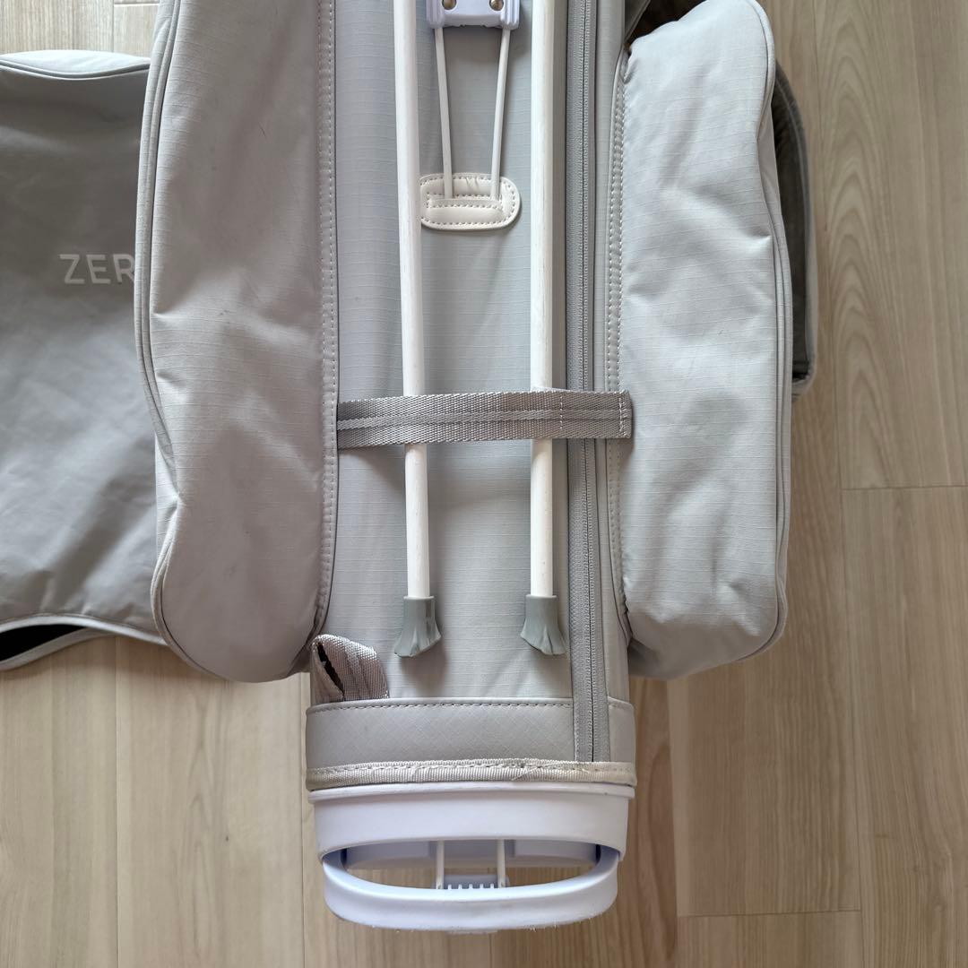 ゼロハリバートン　キャディバッグ　スタンド式　軽量　グレー