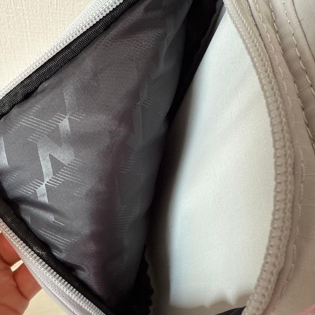 ゼロハリバートン　キャディバッグ　スタンド式　軽量　グレー