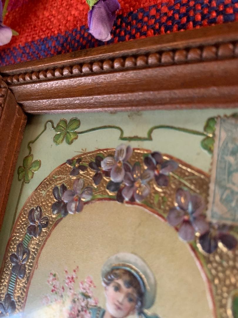 フランスアンティーク　エンボスされた絵葉書が入ったペアの小さな可愛過ぎる額！