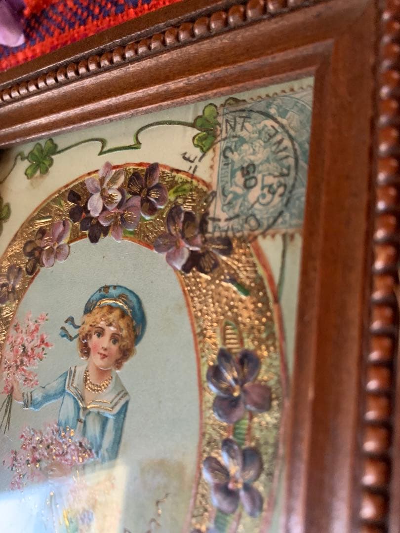 フランスアンティーク　エンボスされた絵葉書が入ったペアの小さな可愛過ぎる額！
