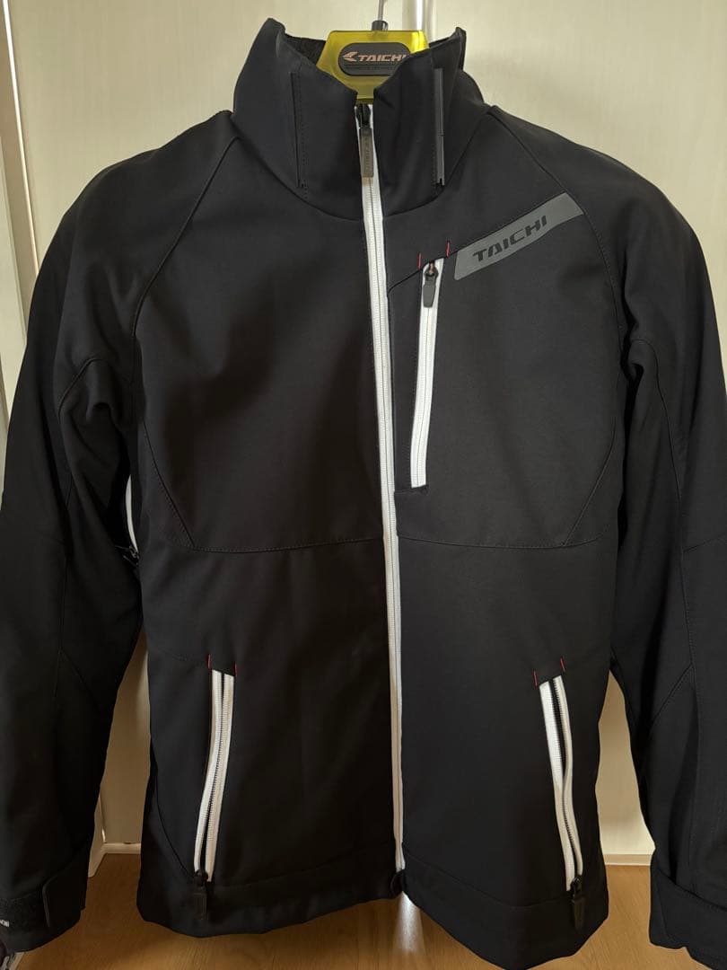 RS TAICHI ソフトシェル オールシーズンジャケットMサイズ ブラック