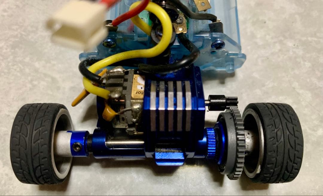 京商　ミニッツ フェラーリ　599ボディ2台　アルミ　カスタム　黒　赤のみ白無し