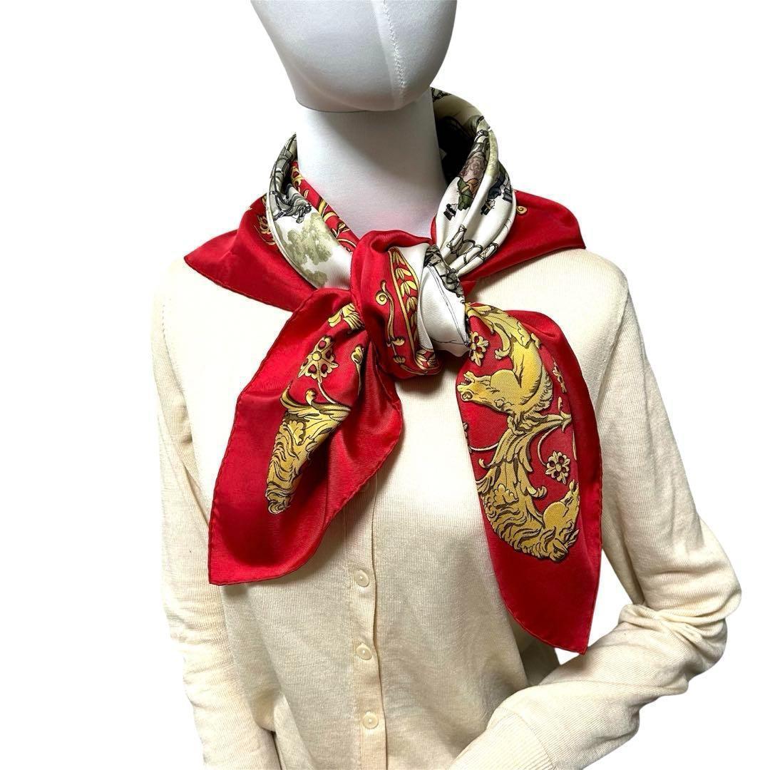 エルメス　HERMES スカーフ　カレ90 LA PROMENADE