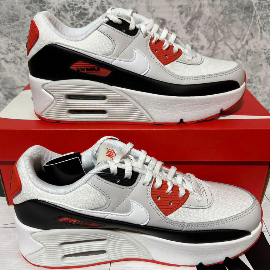 ナイキ　新品　エアマックス　90 LV8 25㎝