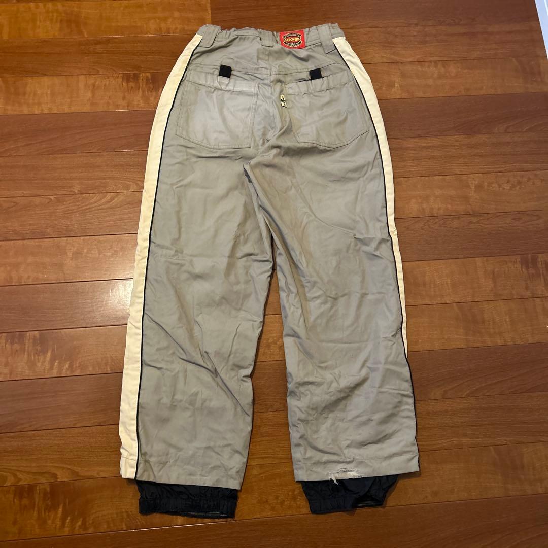 スノーボード　ウェア上下　NIKE SKECHERS バック付き