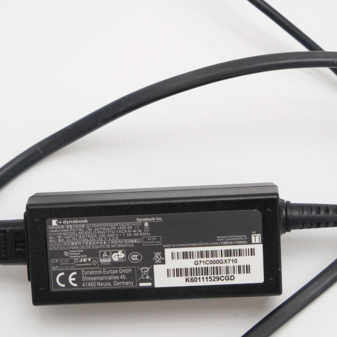 dynabook G83/FP i5 8GB SSD256GB 軽量859g