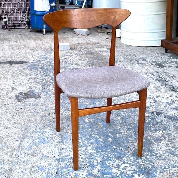 北欧ビンテージ家具　ダイニングチェア　天然木　ファブリック　B