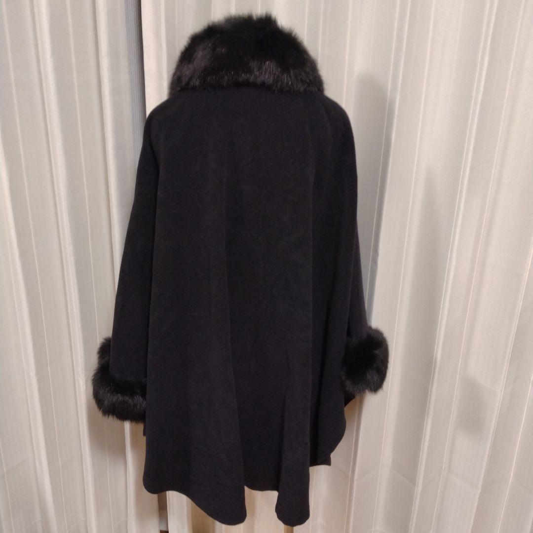 日本製✩ブルーフォックス✩アンゴラ＆ウール✩黒✩腕通し有✩マント✩ケープコート