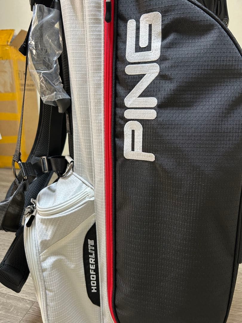 PINGのHoofer Liteスタンドキャディバッグ トリコロール 未使用品