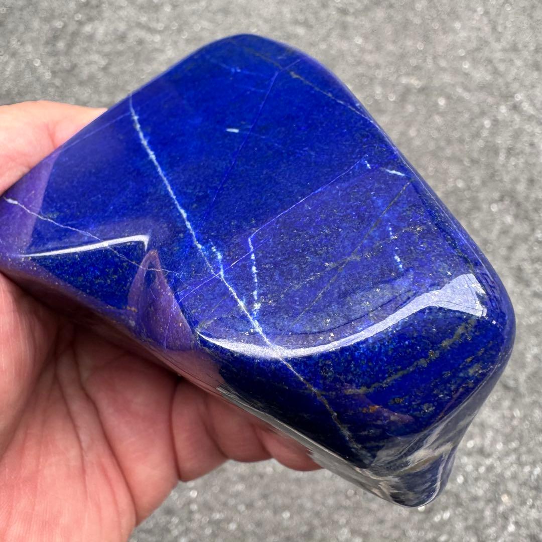 ☆ラピスラズリ☆5A☆引寄せ☆約714g☆アフガニスタン産☆天然無着色☆磨き原石