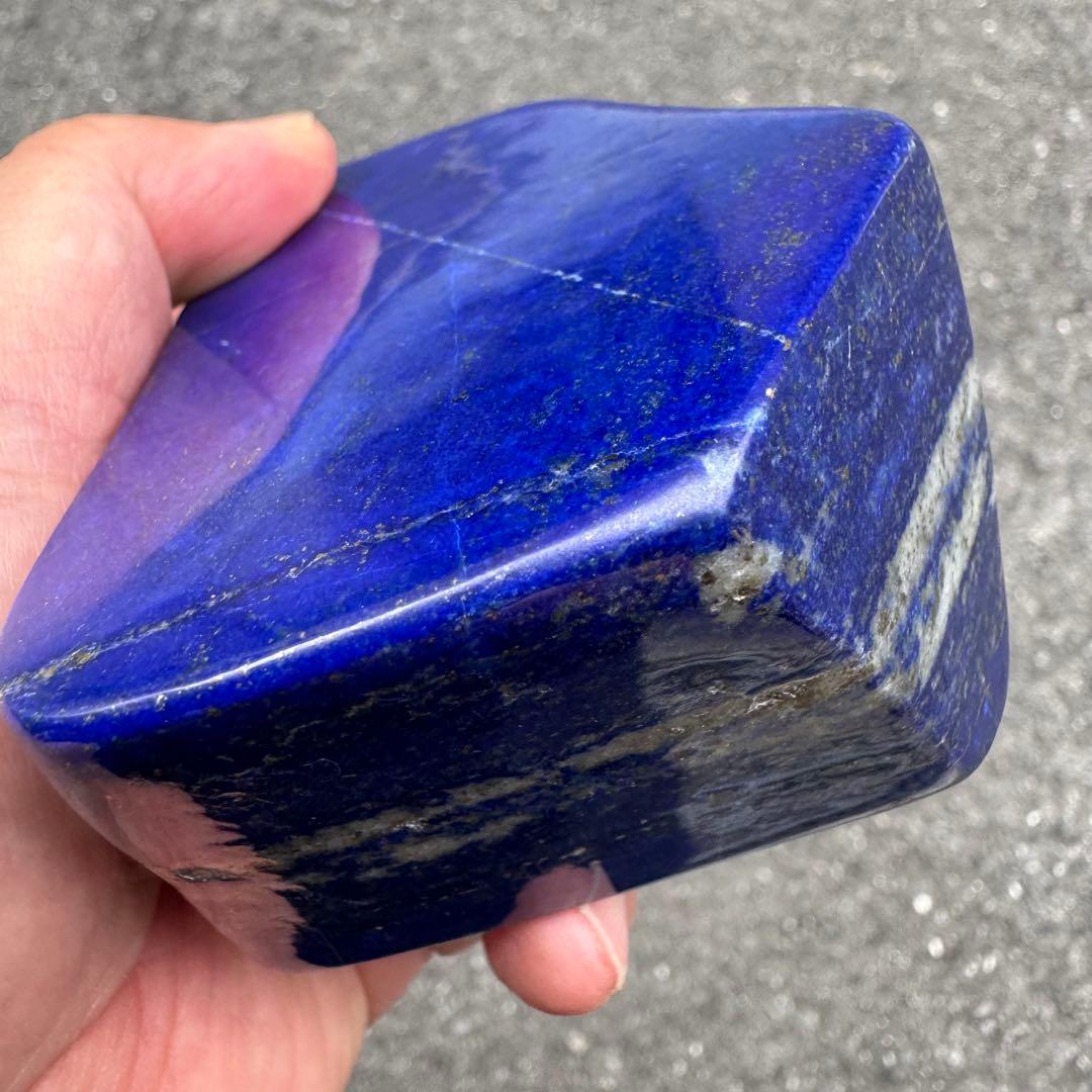 ☆ラピスラズリ☆5A☆引寄せ☆約714g☆アフガニスタン産☆天然無着色☆磨き原石