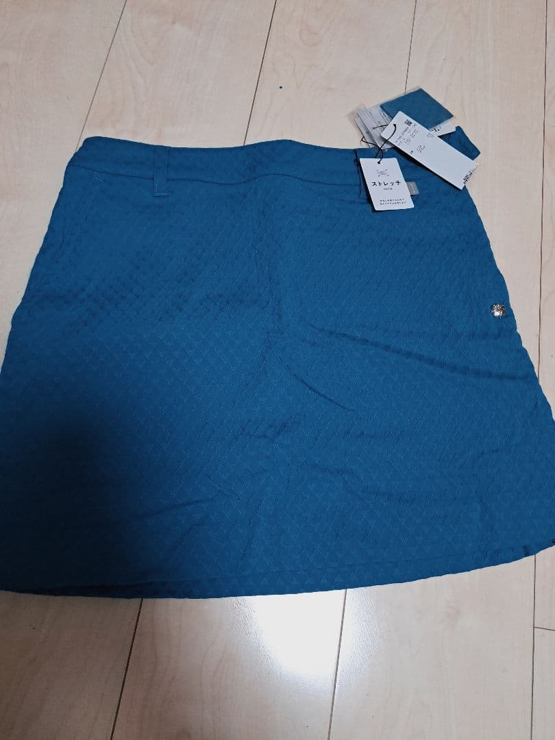 セントアンドリュースゴルフウェア ノースリーブポロ 花柄刺繍、スカートセット