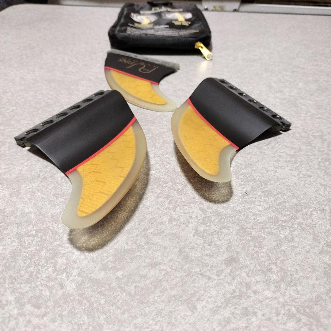 AU FINS HYBRID 2.0 フューチャー トライ フィン AUフィン