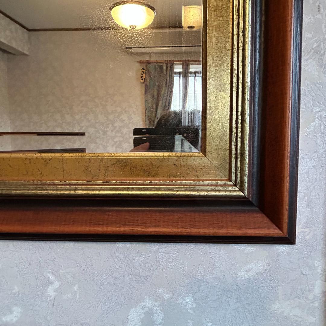 大きな壁掛け鏡　アンティーク　ミラー