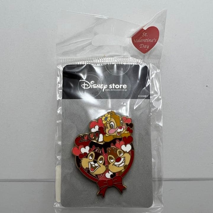 ディズニーストア チップ デール クラリス ピンバッジ バレンタイン 2007