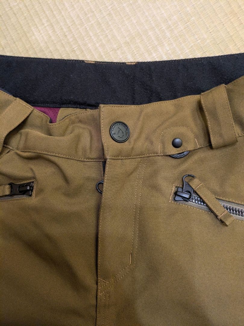 ボルコム パープルジャケットとカーキパンツセット