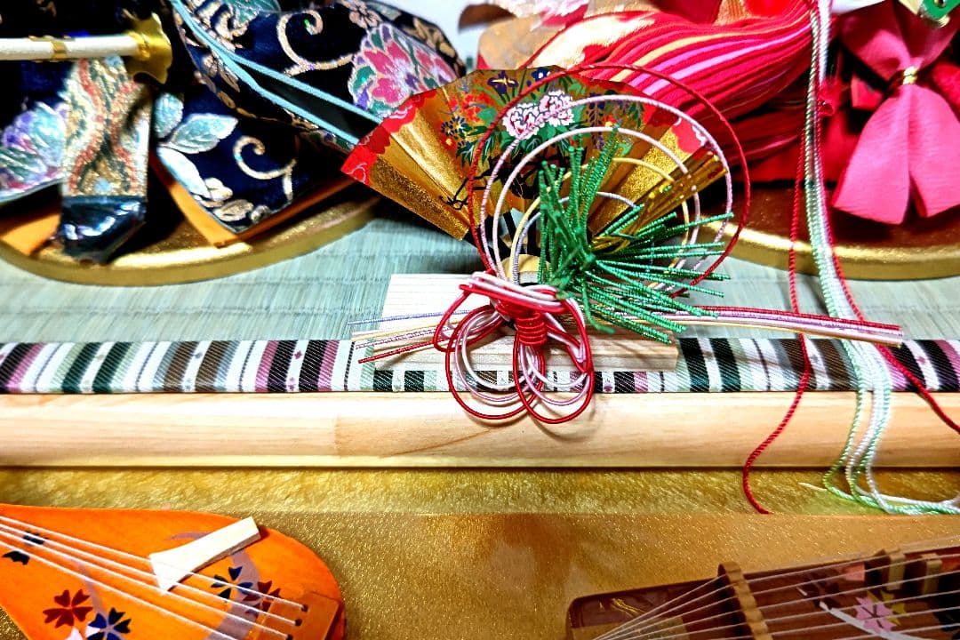 人形のはなふさ　雛人形　コンパクト　ケース飾り　新王飾り　三五新王