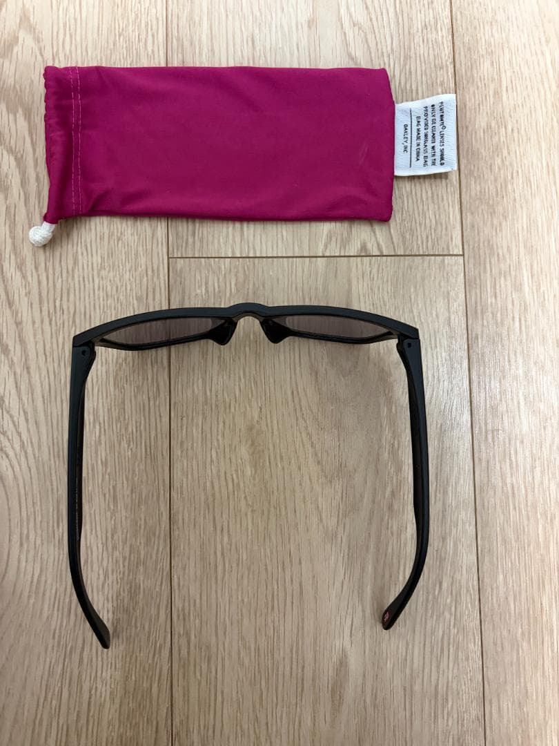 の*ぶ様 正規品 OAKLEY ブラック サングラス ソフトケース付き