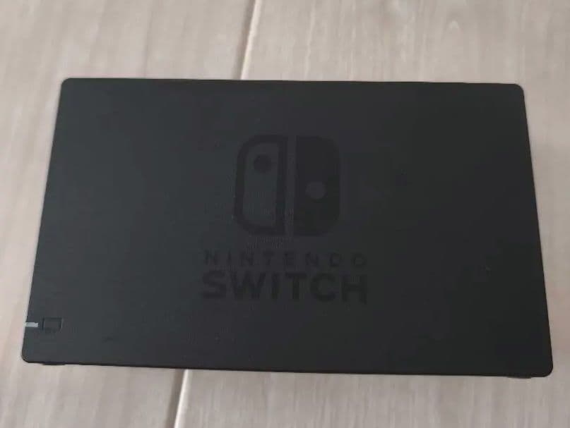 yyy☻さま専用【美品】【箱有り】液晶フィルム付きNintendo Switch
