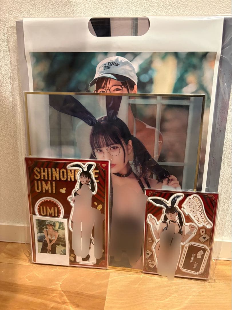 東雲うみ　C105、C106 コミケグッズ　写真集なし