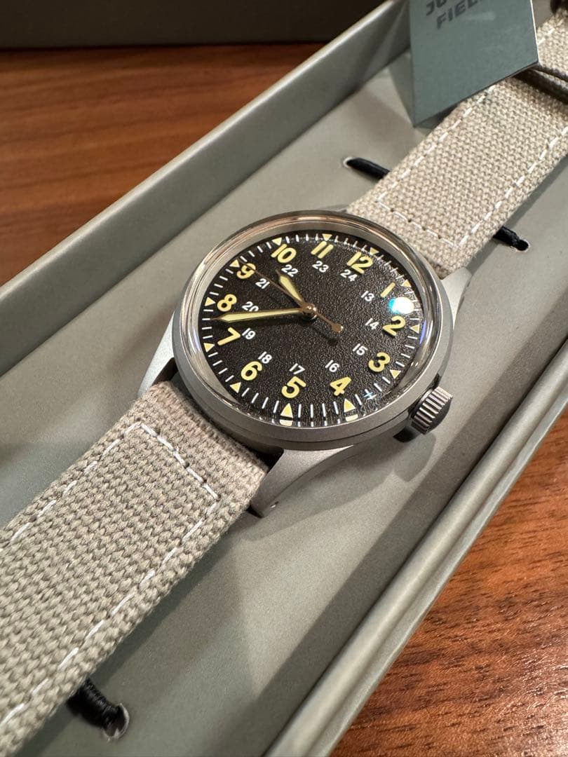 PRAESIDUS プレジダス　ジャングルフィールド　34mm 試着のみ