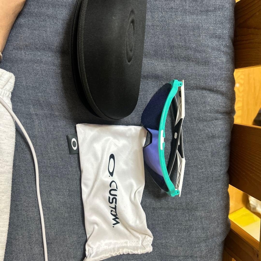 オークリーサングラスSutro Lite のエメラルド色