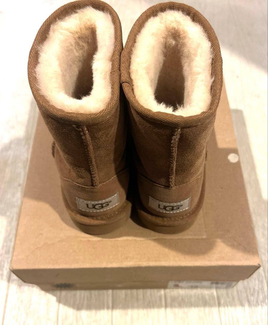 UGG ブーツ　アグ　19.5cm K CLASSIC 9251