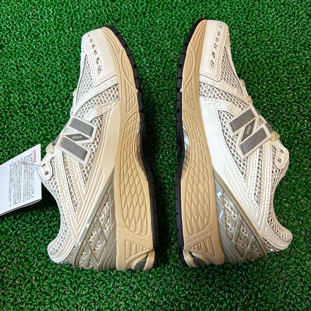 【新品】ニューバランス　M1906RP 23cm