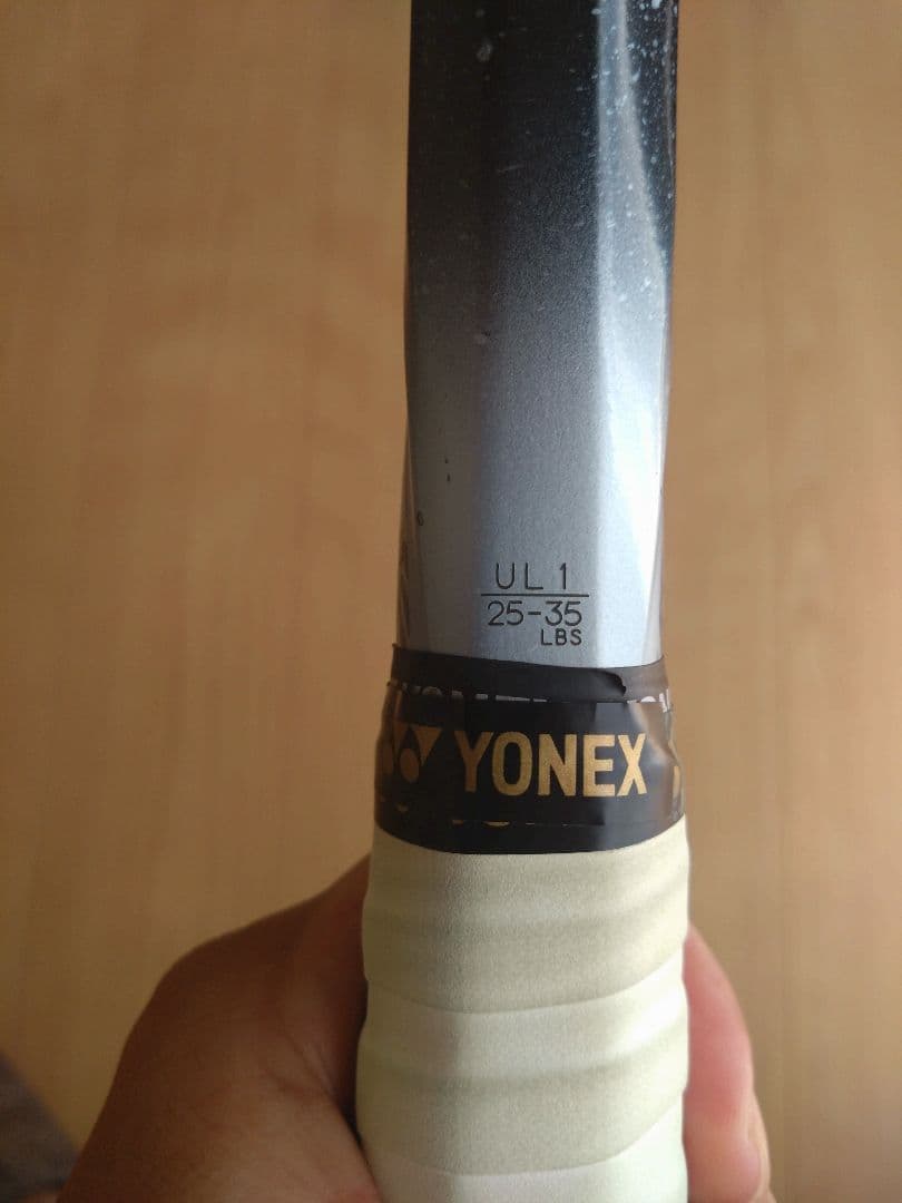 YONEX VOLTRAGE 8V 軟式テニスラケット