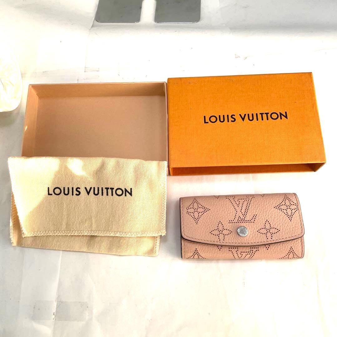 Louis Vuitton ルイヴィトン　キーケース マヒナ4連 ミュルティクレ