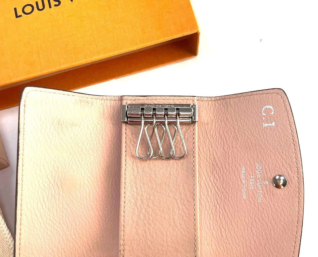 Louis Vuitton ルイヴィトン　キーケース マヒナ4連 ミュルティクレ