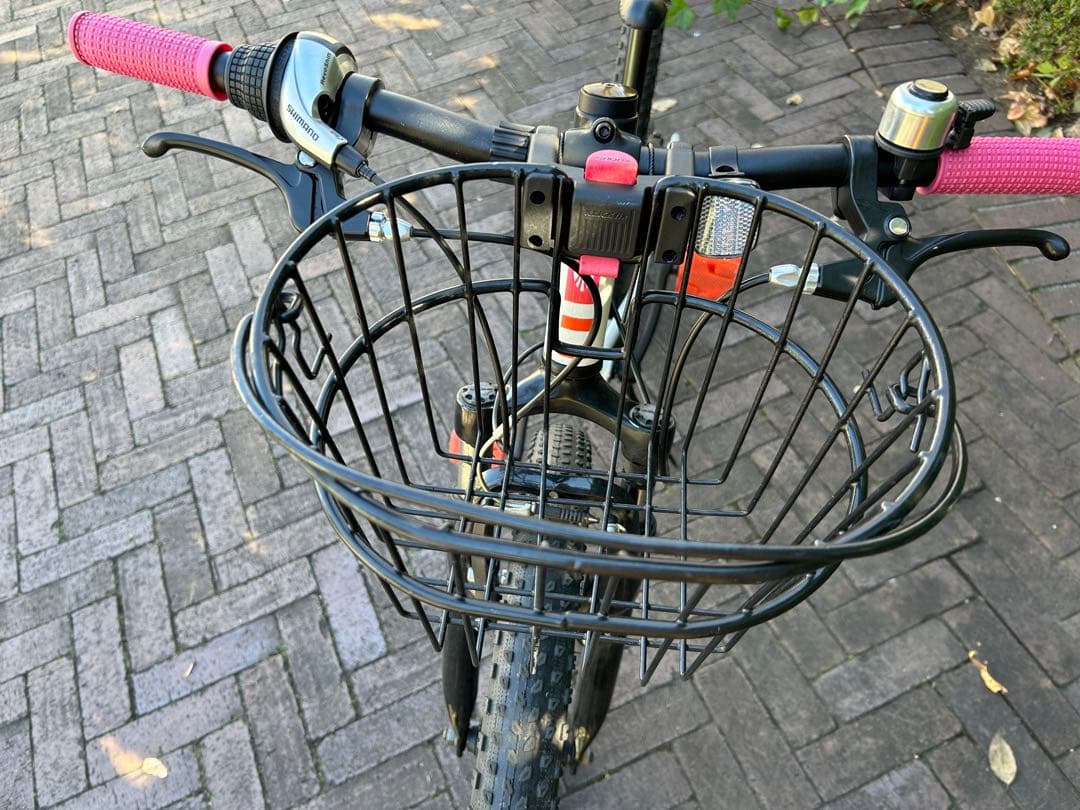 【直接引き取り限定】Trek 24インチ キッズバイク 前面バスケット付き