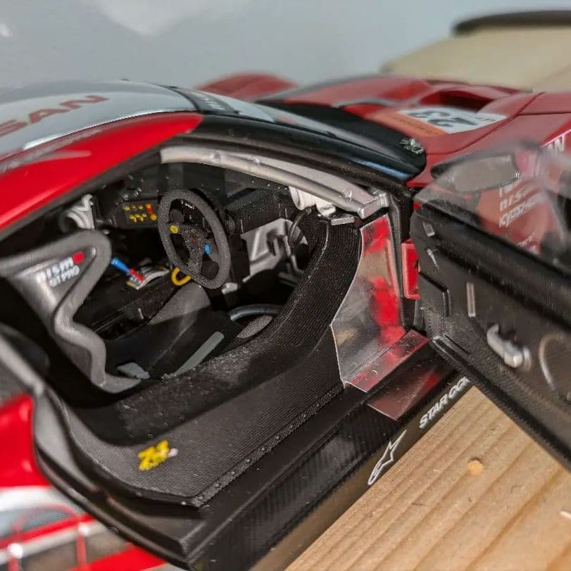 オートアート 1/18 R35 GT-R ミニカー