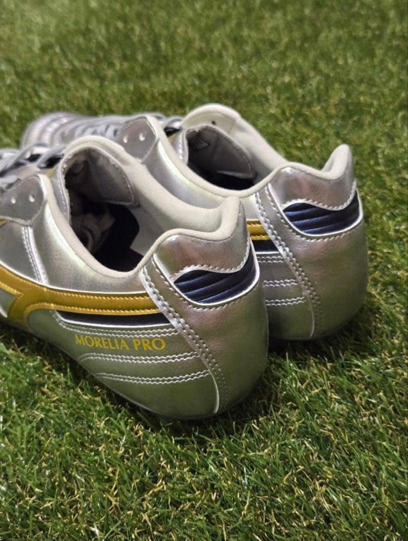 【日本未発売】モレリア2 PRO 26.5cm