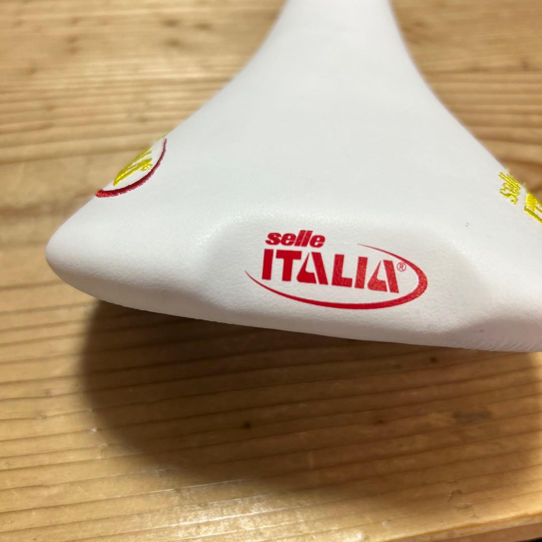 njs selleITALIA競輪サドル