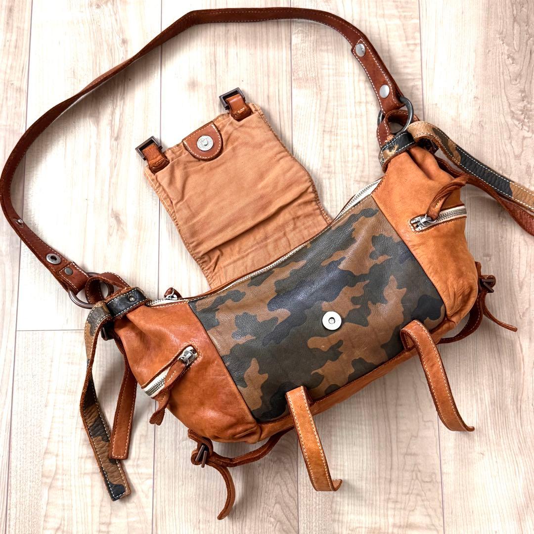 REALMIND リアルマインドFORDボディバッグLILY リリー　本革レザー