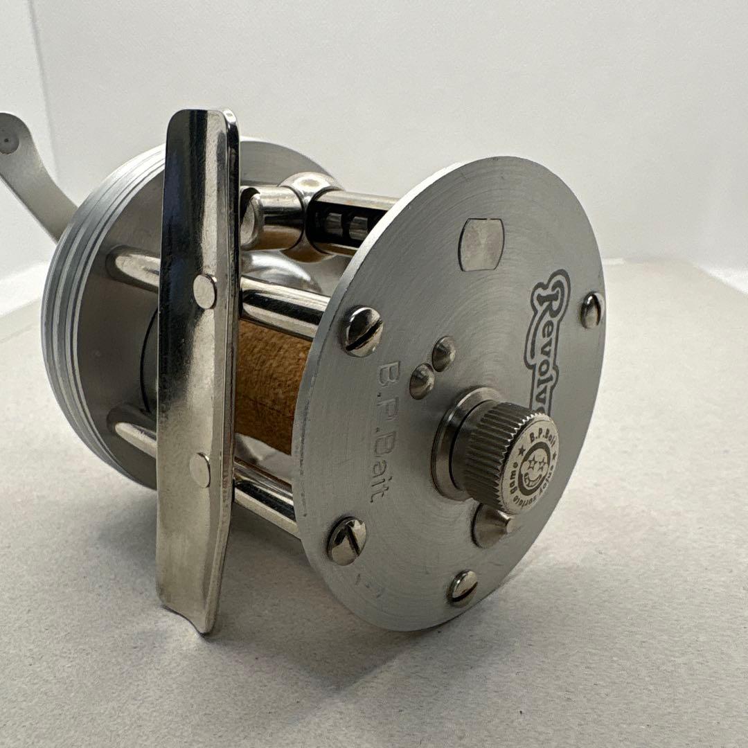 ＵmezoB.P.Bait Revolver ベイトリール
