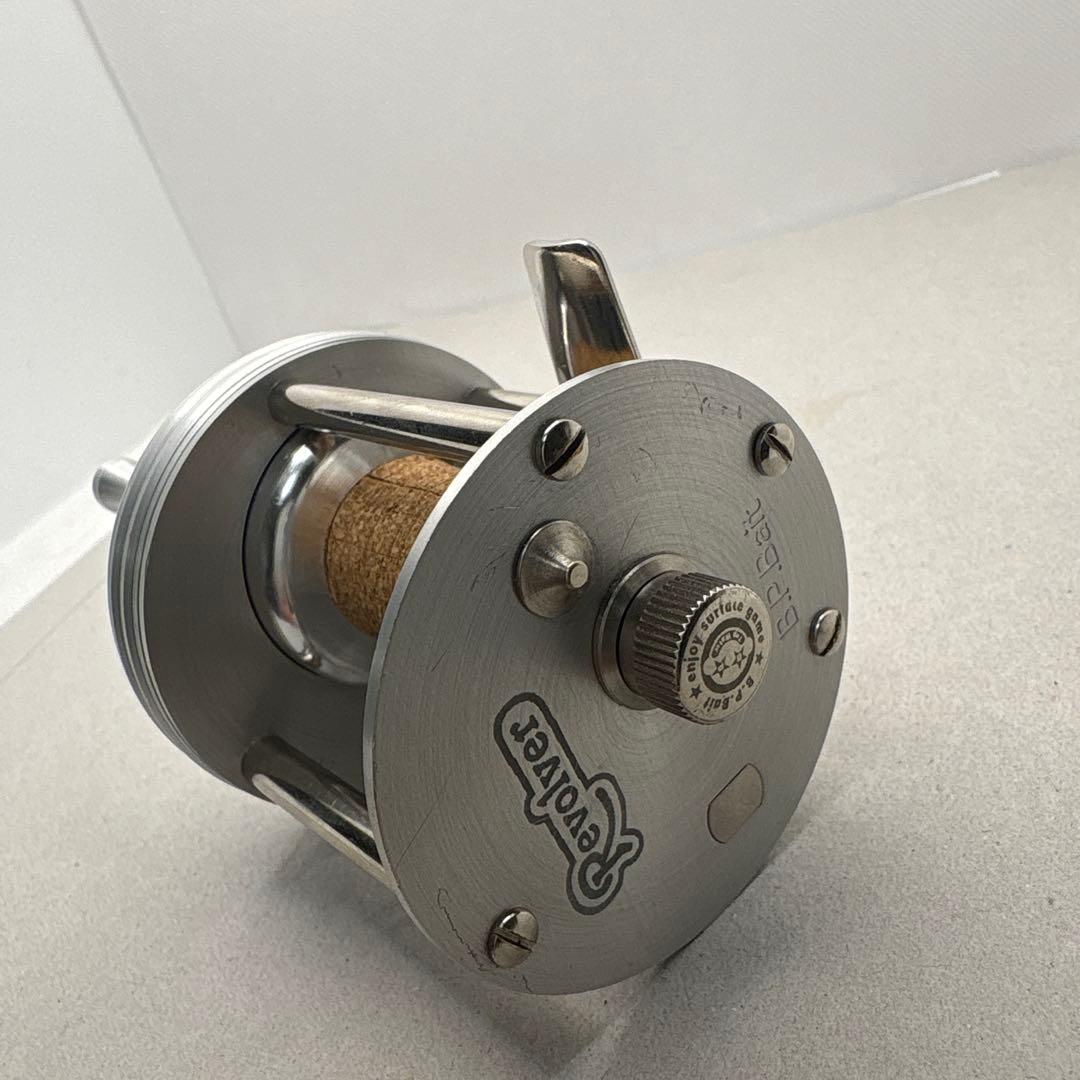 ＵmezoB.P.Bait Revolver ベイトリール