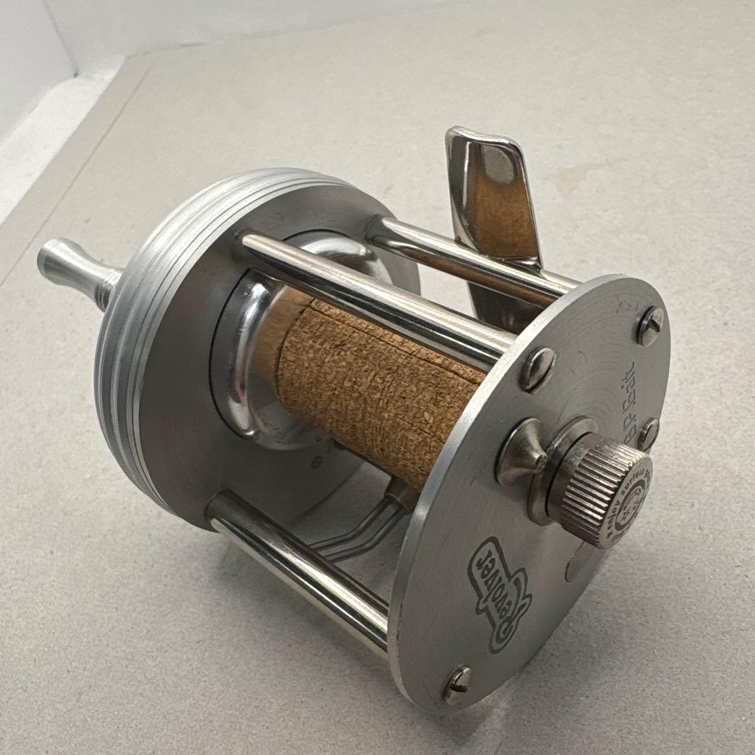 ＵmezoB.P.Bait Revolver ベイトリール