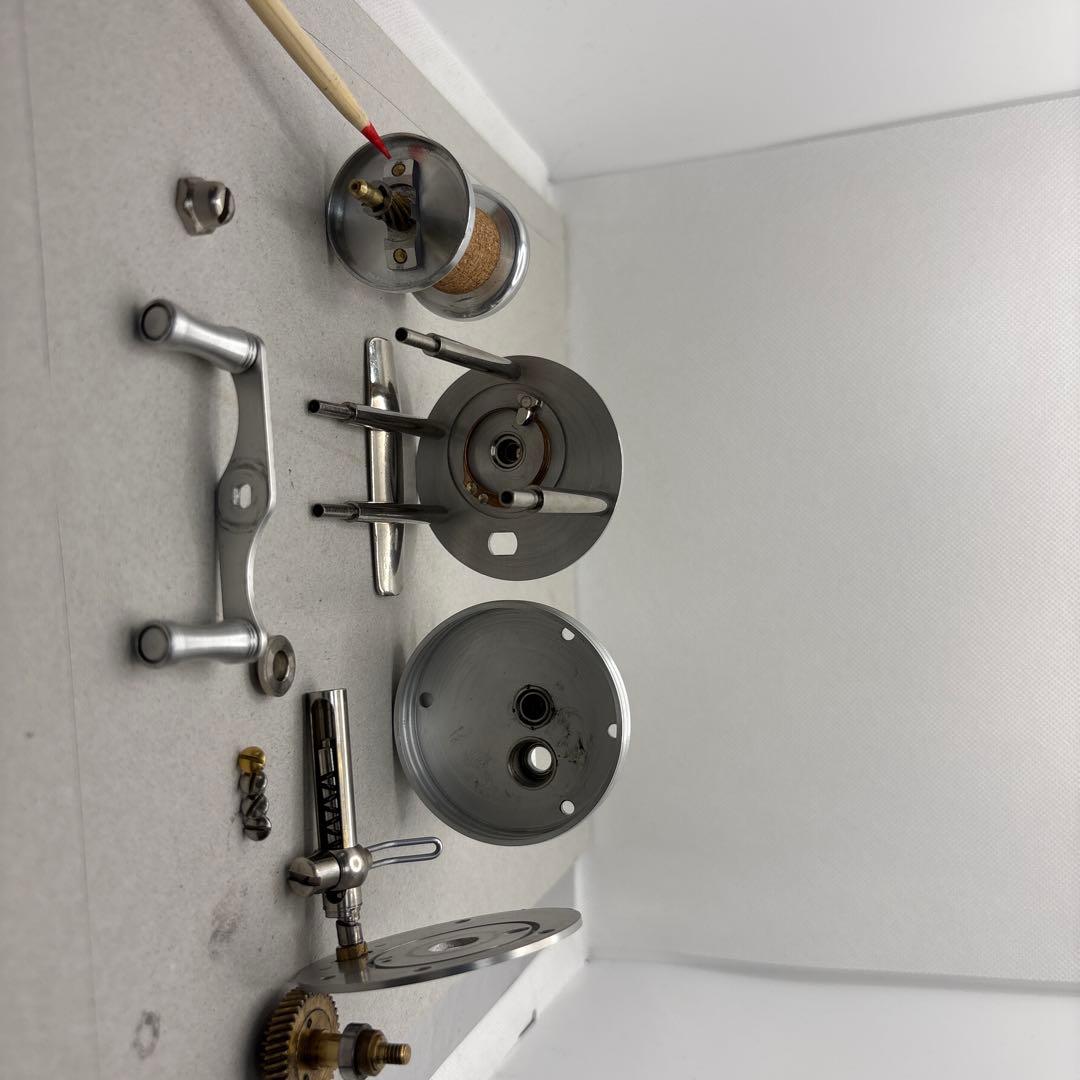 ＵmezoB.P.Bait Revolver ベイトリール