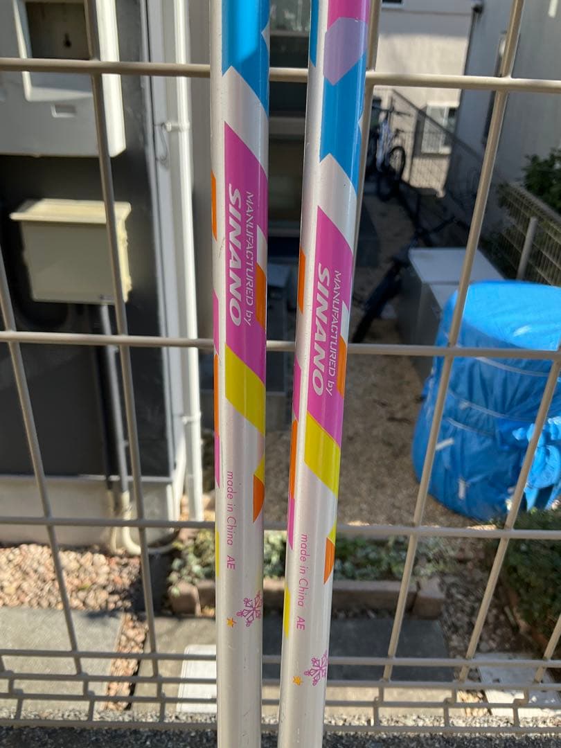 女の子向け　スキー板130cm＋ストックセットPure Conficient