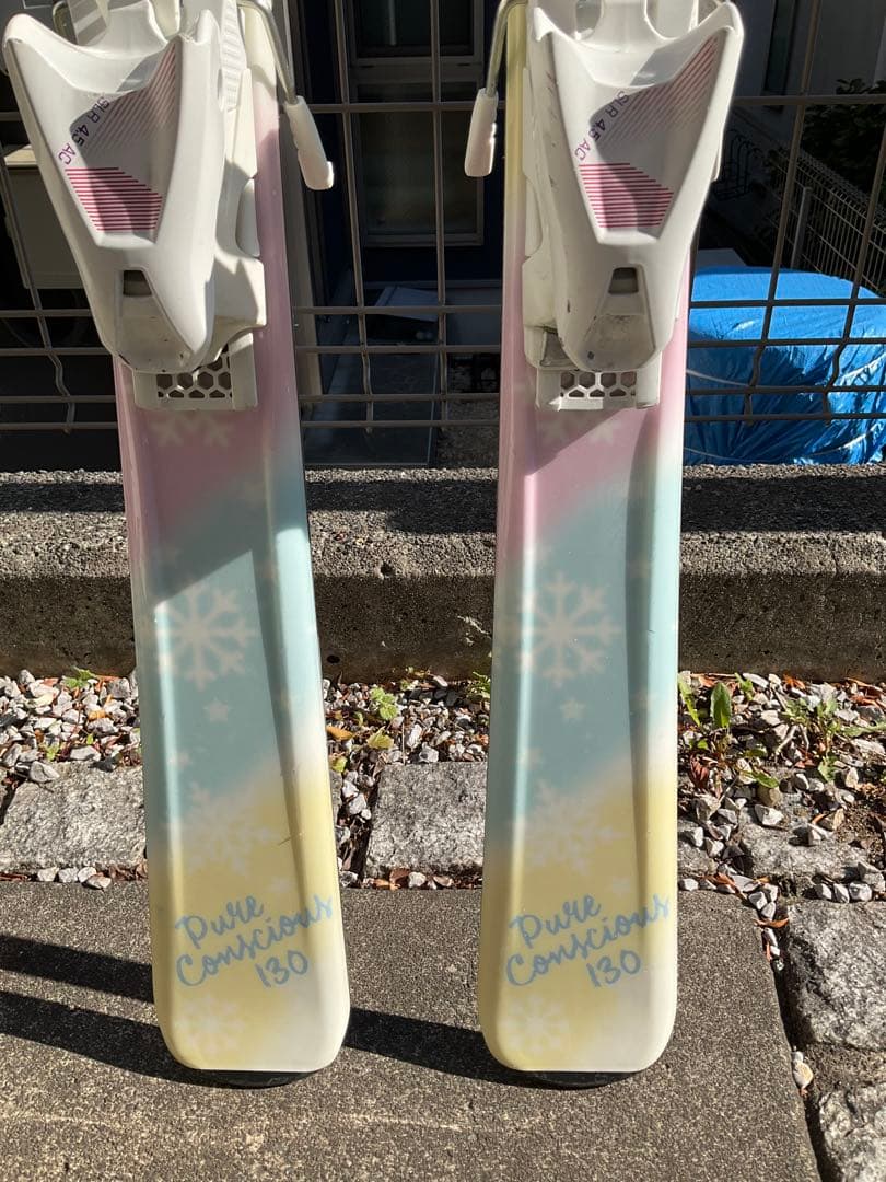 女の子向け　スキー板130cm＋ストックセットPure Conficient