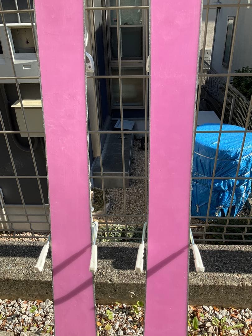 女の子向け　スキー板130cm＋ストックセットPure Conficient